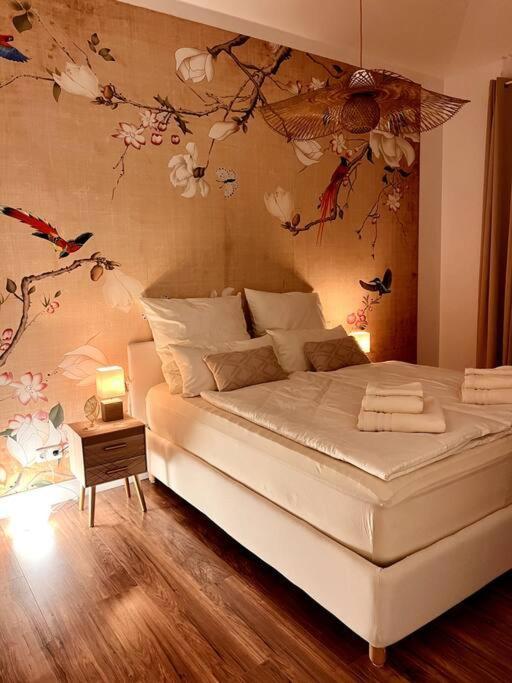 Bali Home Stylische Wohnung Mit Terrasse Шёнефельд Экстерьер фото